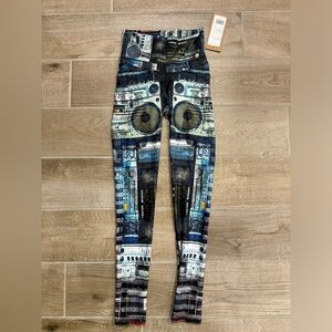 Niyama Sol barefoot leggings BOOM BRONX size XS NWT